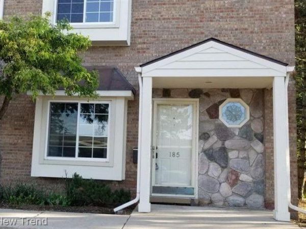 185 COOLIDGE Road , Birmingham, MI 48009