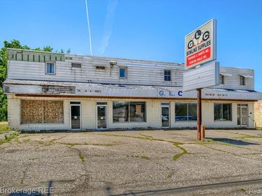 4032 Fenton Road , Flint Twp, MI 48507