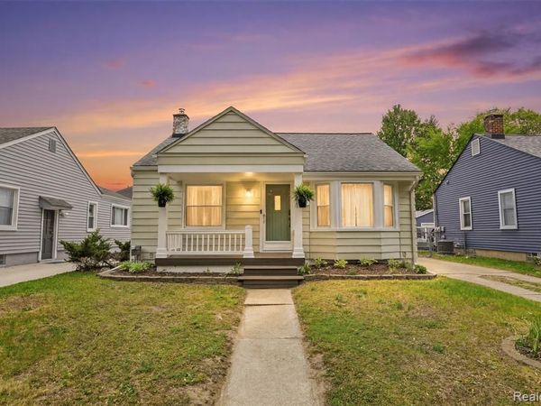 1319 Hoffman Avenue, Royal Oak, MI 48067