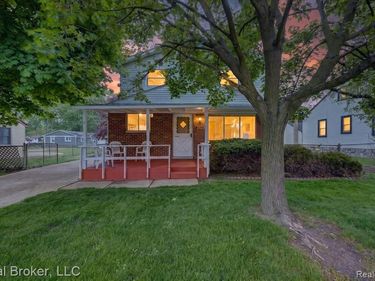29630 Joy Road, Livonia, MI 48150