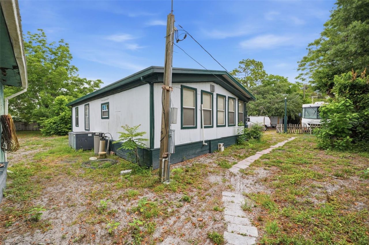 11129 Pine Tree Lane , Port Richey, FL 34668 Photo