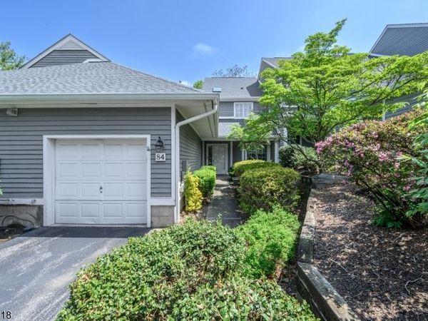 84 Ridge Dr, Montville, NJ 07045