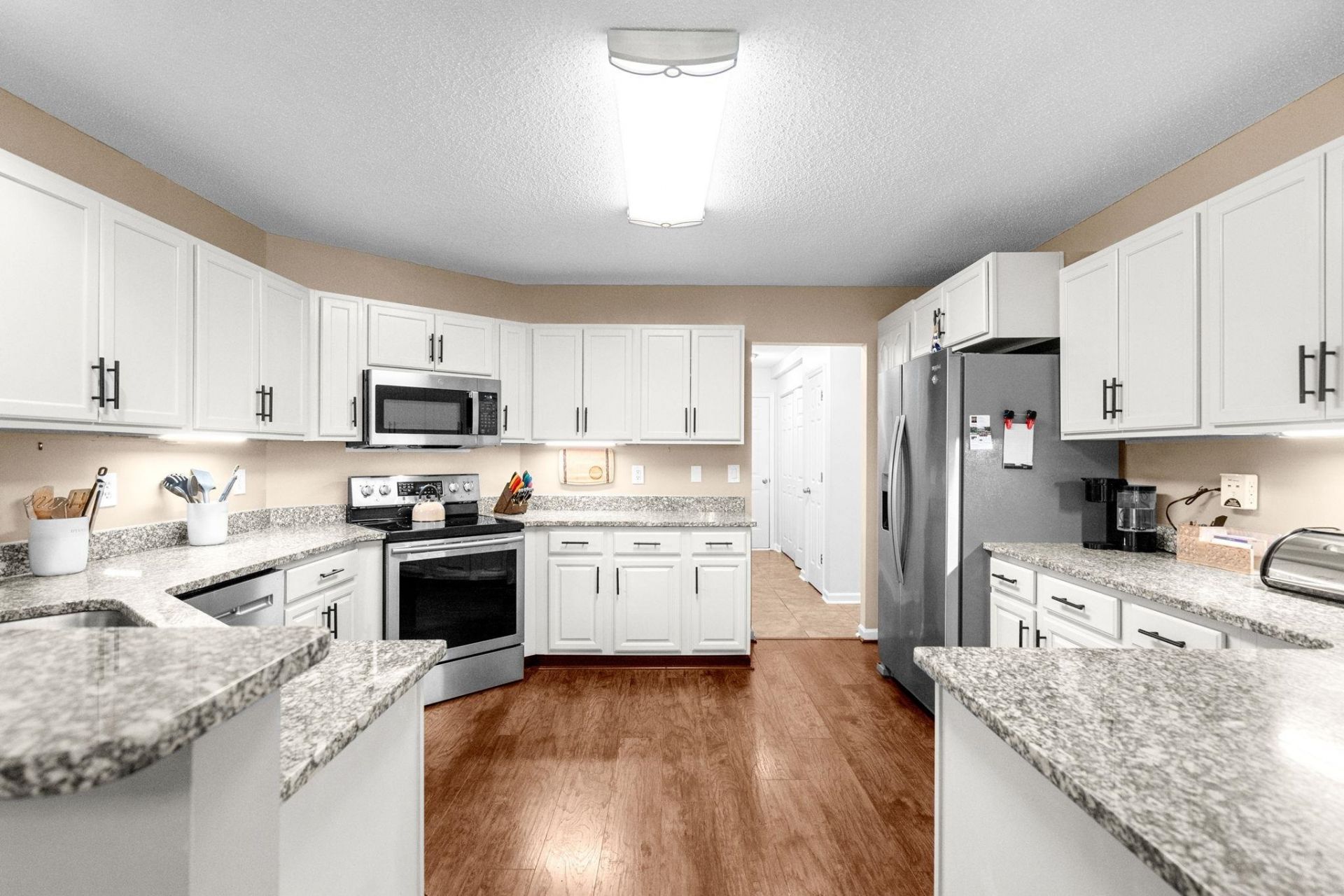 3119 Michelle Ct. Photo 12