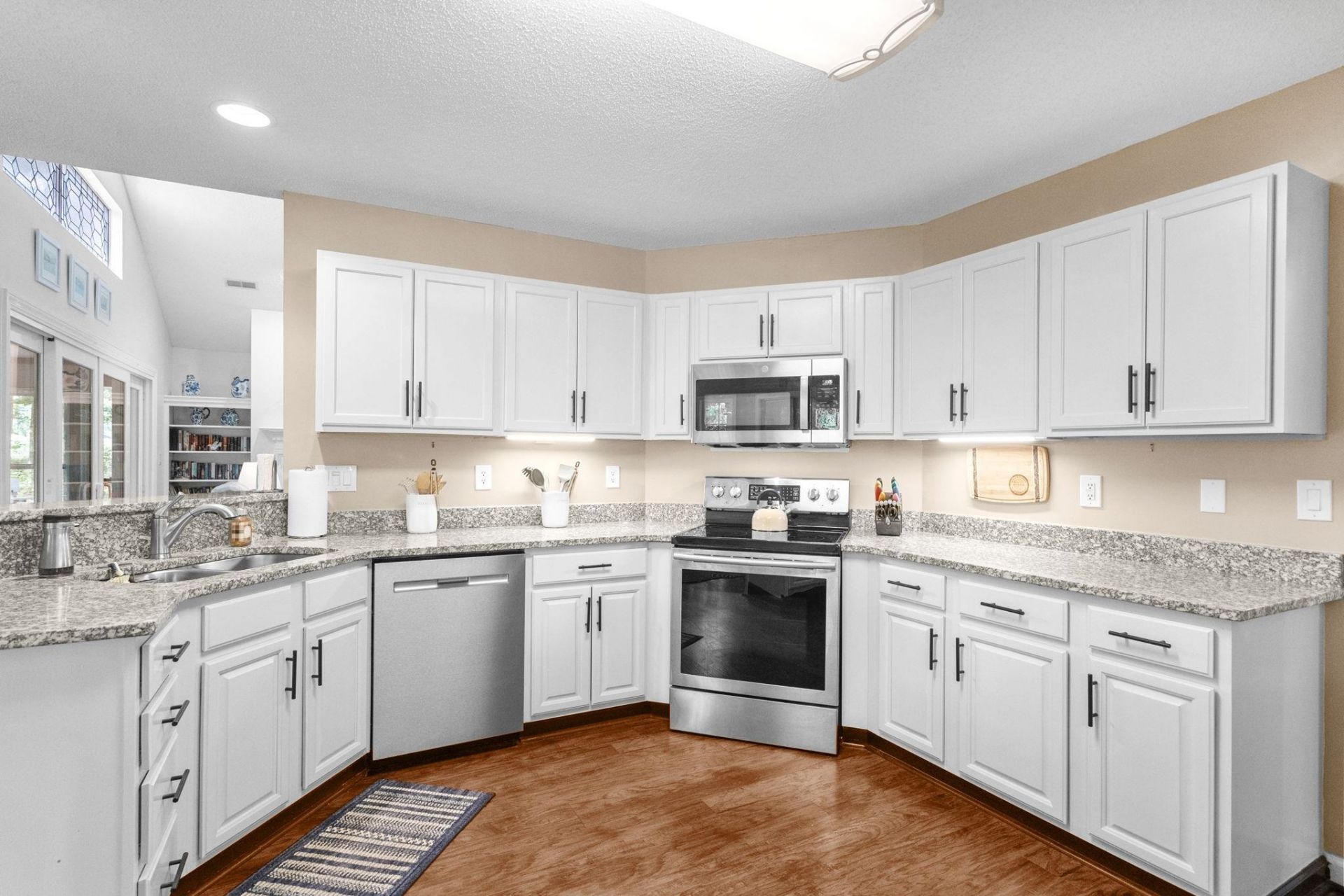 3119 Michelle Ct. Photo 15