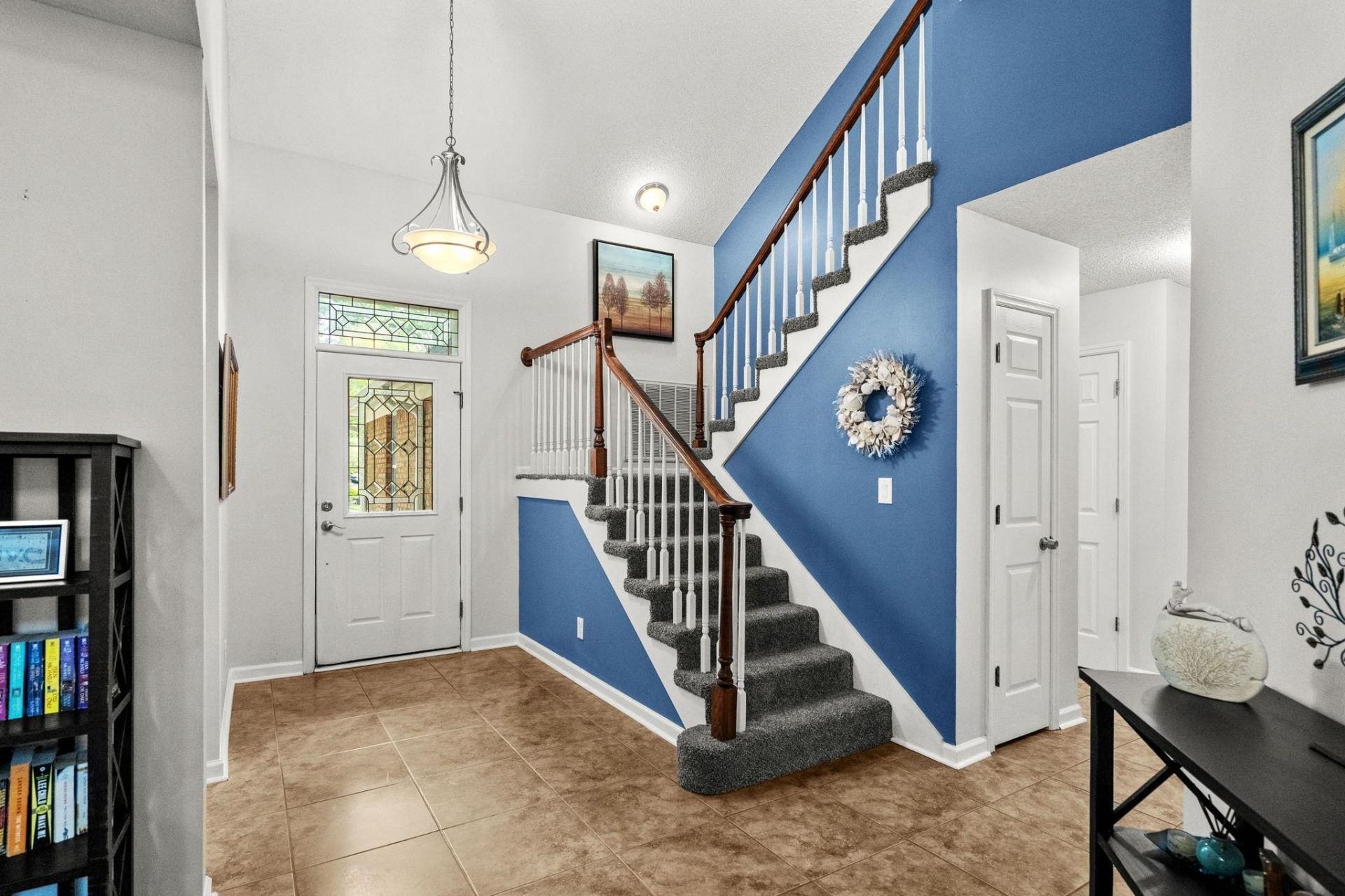 3119 Michelle Ct. Photo 3