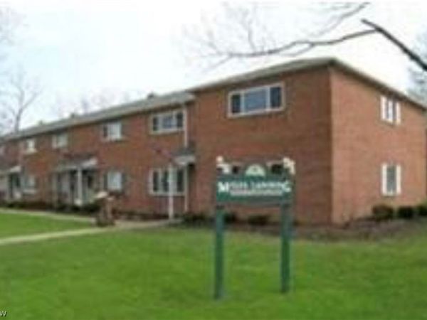 23755 Banbury Circle , Warrensville Heights, OH 44128