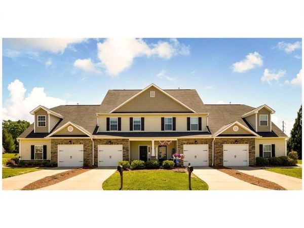 111 Penry Lane , Clemmons, NC 27012
