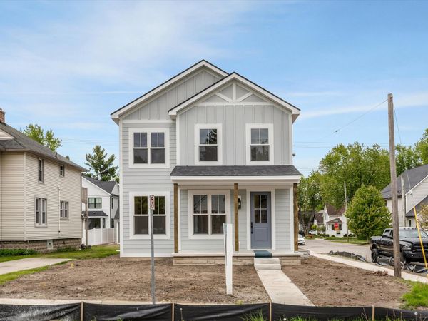 289 W Ann Arbor Trail, Unit 1, Plymouth, MI 48170