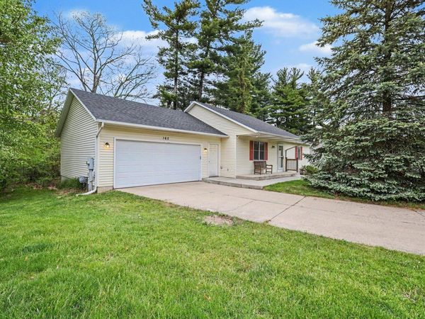 165 Hunters Trail Court, Middleville, MI 49333