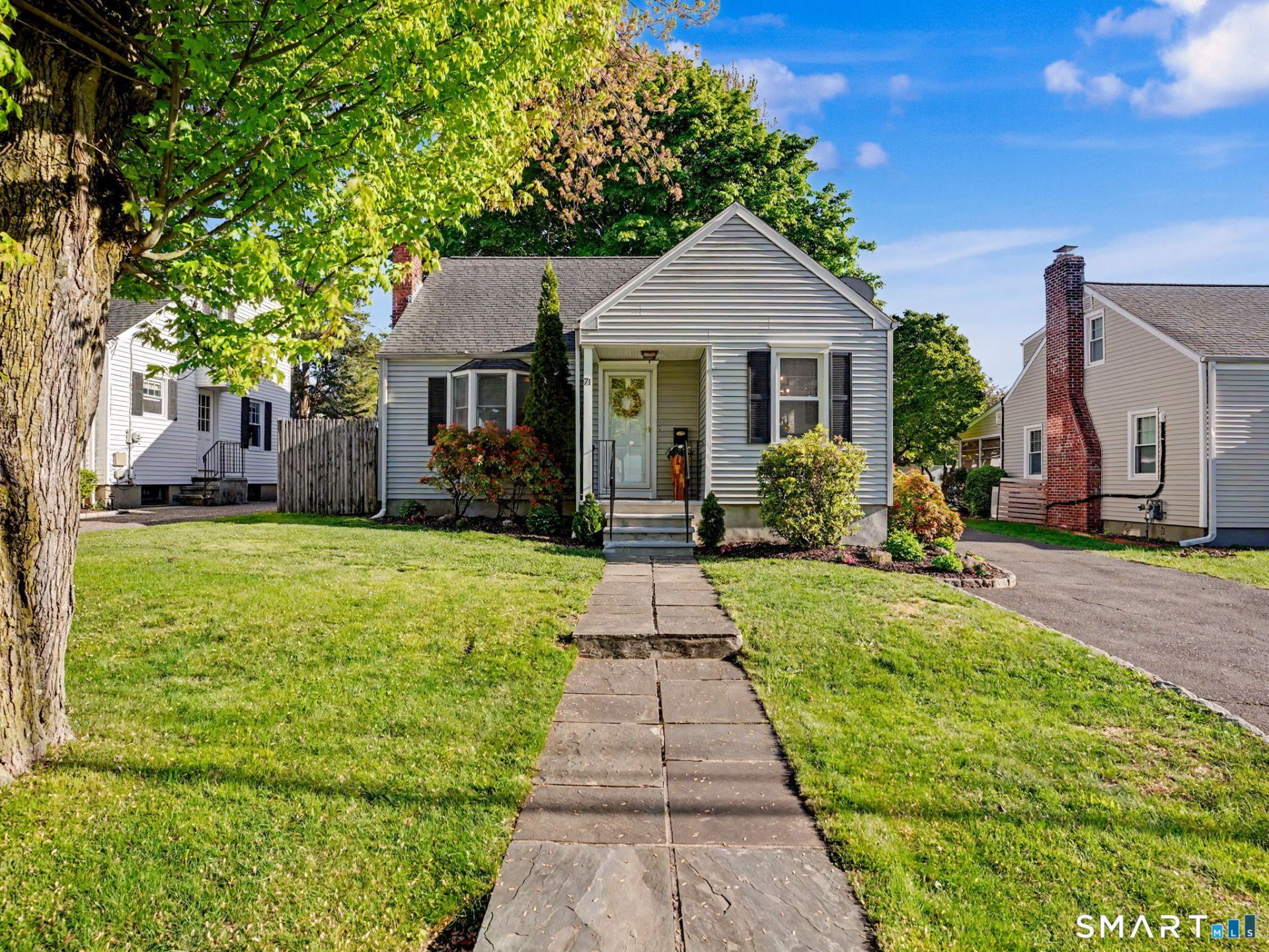 71 Newton, Stratford, CT 06615 Main Photo