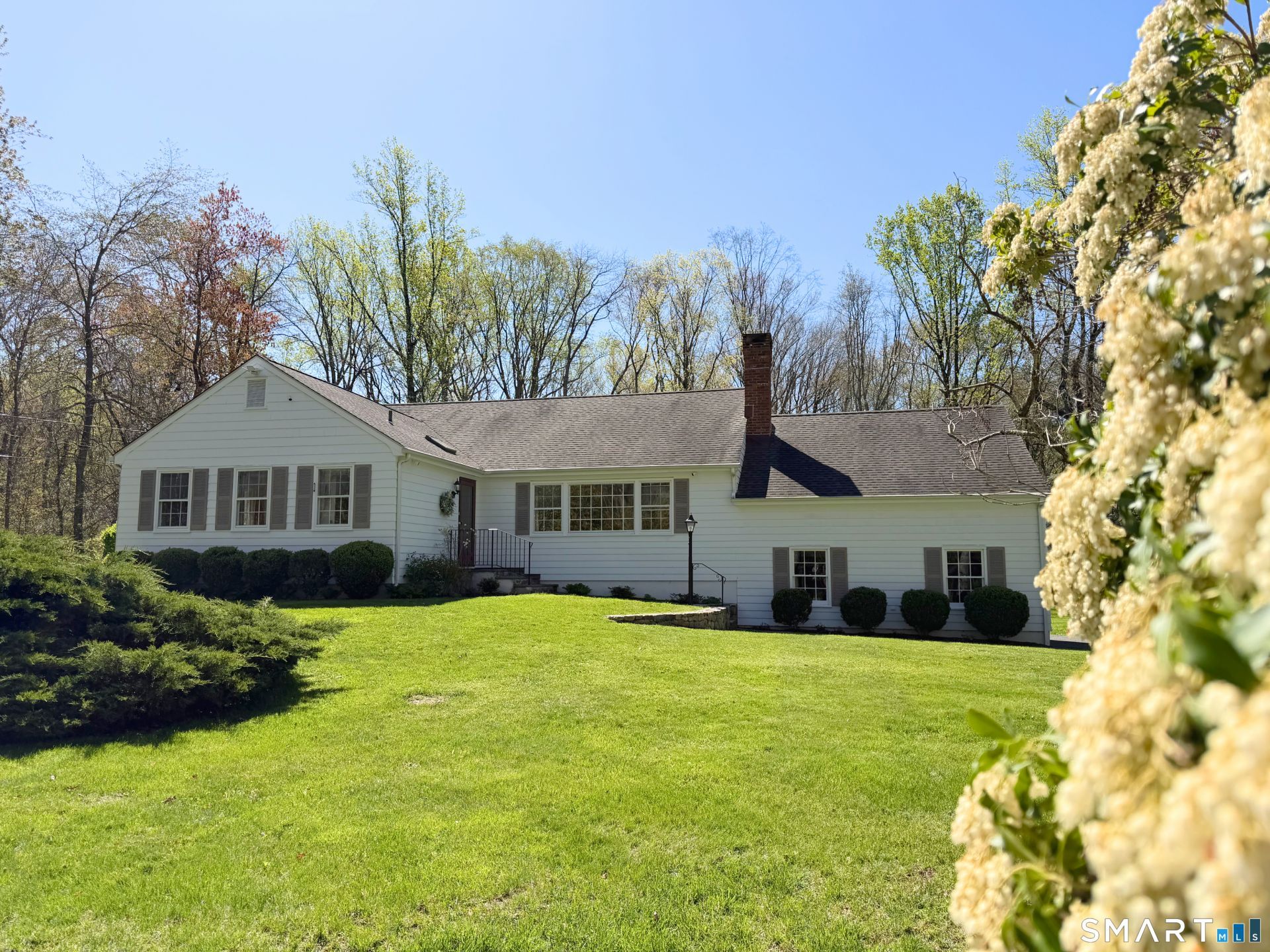 279 Cheesespring, Wilton, CT 06897 Main Photo