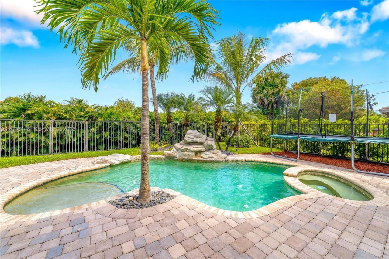 3476 Collonade Dr , Wellington, FL 33449 Photo