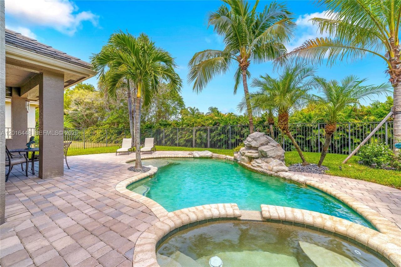 3476 Collonade Dr , Wellington, FL 33449 Photo
