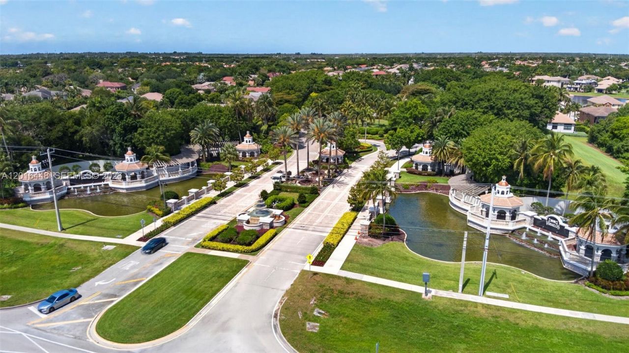 3476 Collonade Dr , Wellington, FL 33449 Photo