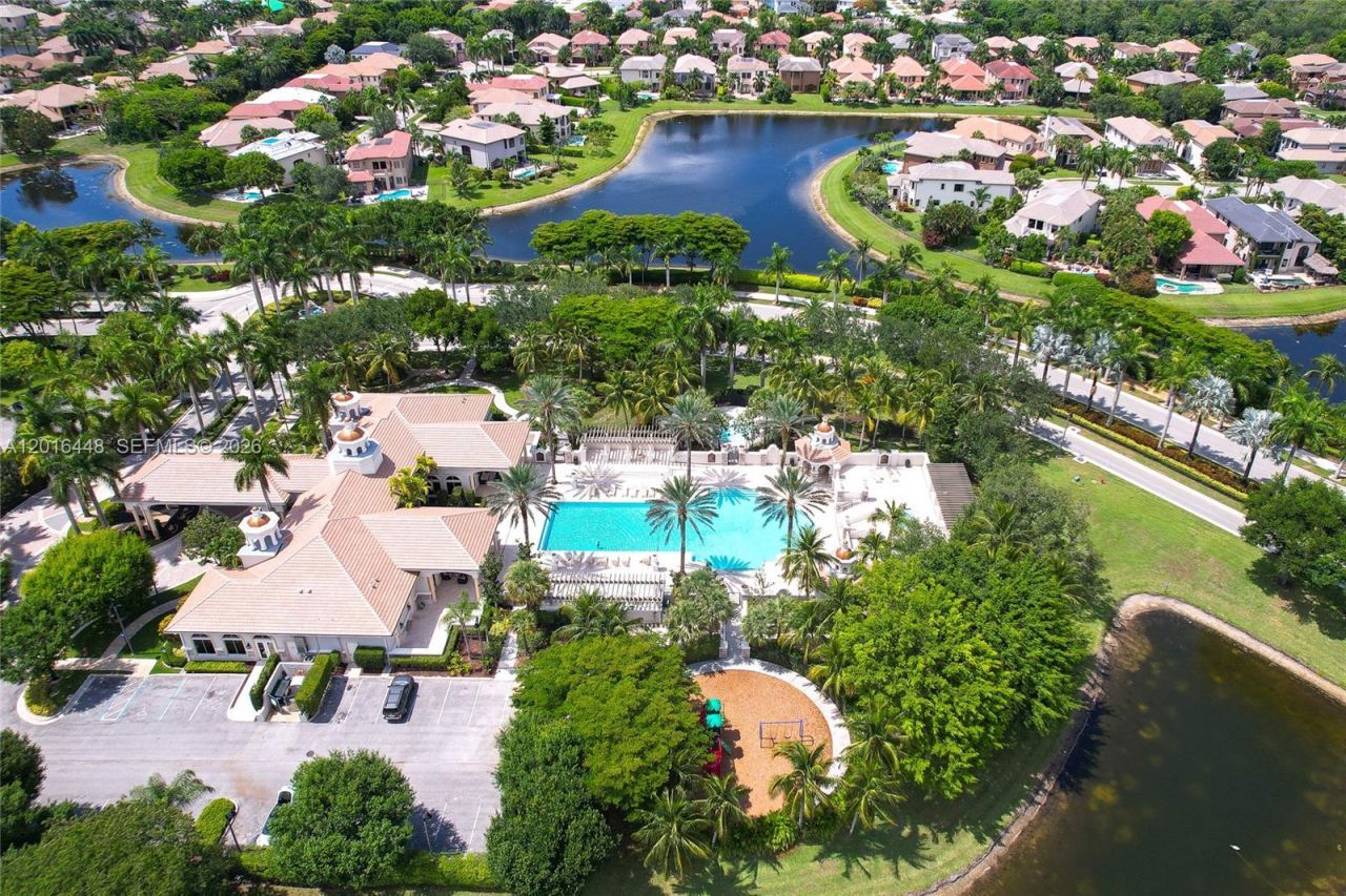3476 Collonade Dr , Wellington, FL 33449 Photo