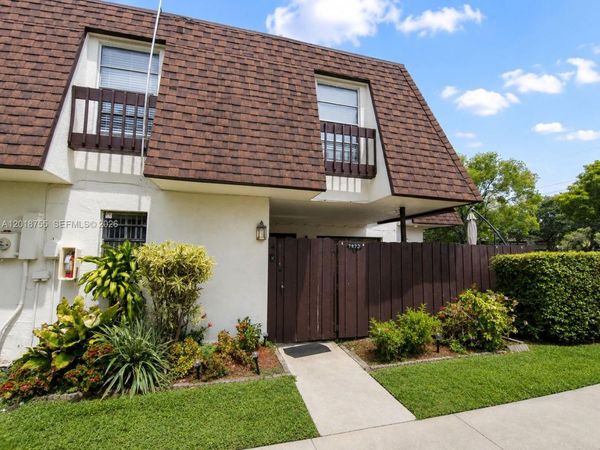 7833 Tam Oshanter Blvd , Unit 7833, North Lauderdale, FL 33068