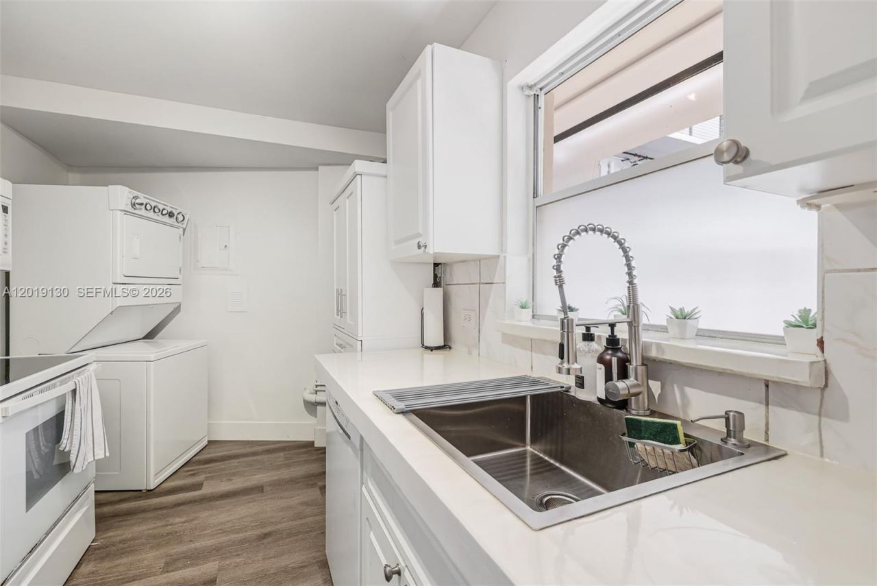 1881 Washington Ave , Unit 4B, Miami Beach, FL 33139 Photo