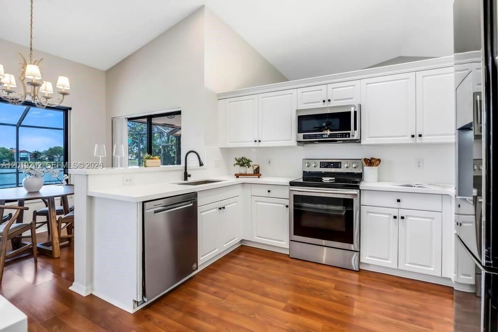19831 NW 4th St, Pembroke Pines, FL 33029 Photo