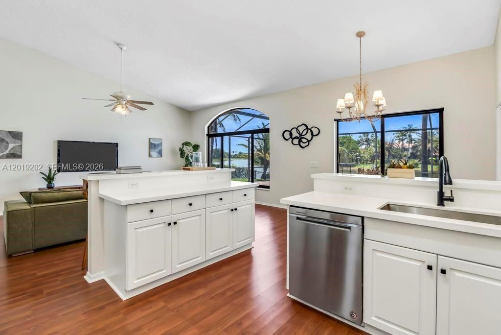 19831 NW 4th St, Pembroke Pines, FL 33029 Photo