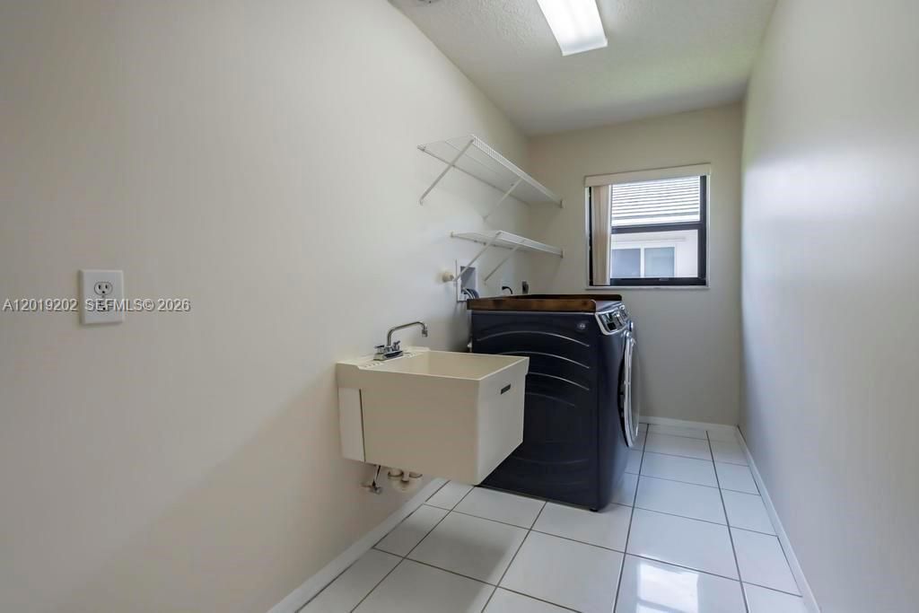 19831 NW 4th St, Pembroke Pines, FL 33029 Photo