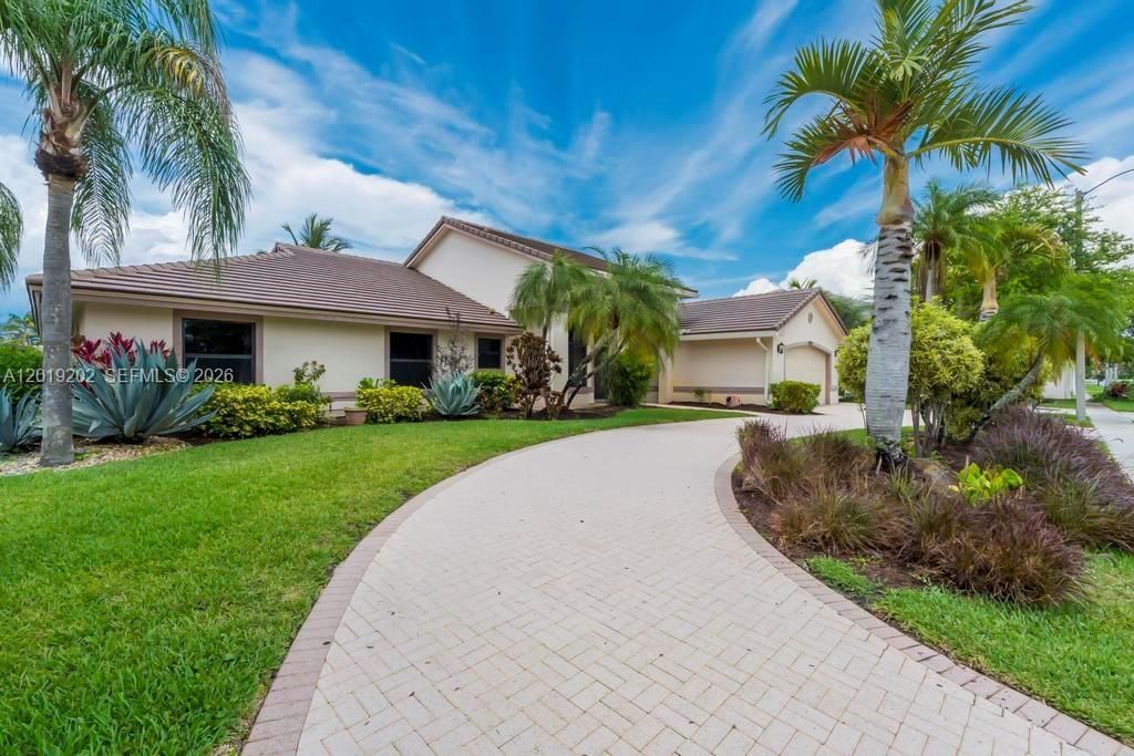19831 NW 4th St, Pembroke Pines, FL 33029 Photo