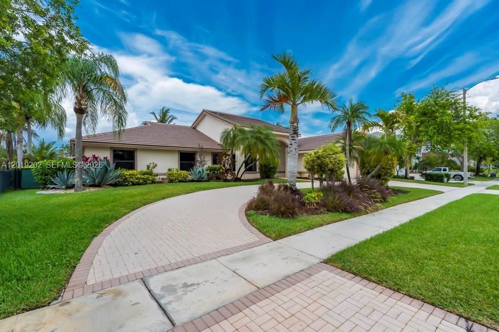 19831 NW 4th St, Pembroke Pines, FL 33029 Photo