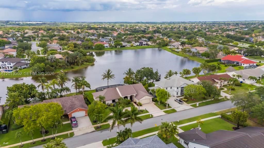 19831 NW 4th St, Pembroke Pines, FL 33029 Photo