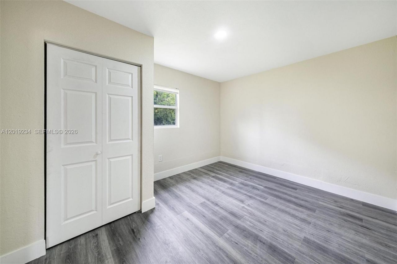 3337 NW 23rd Ct, Lauderdale Lakes, FL 33311 Photo