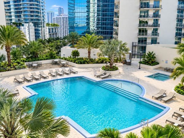 300 S Biscayne Blvd, Unit 2606, Miami, FL 33131