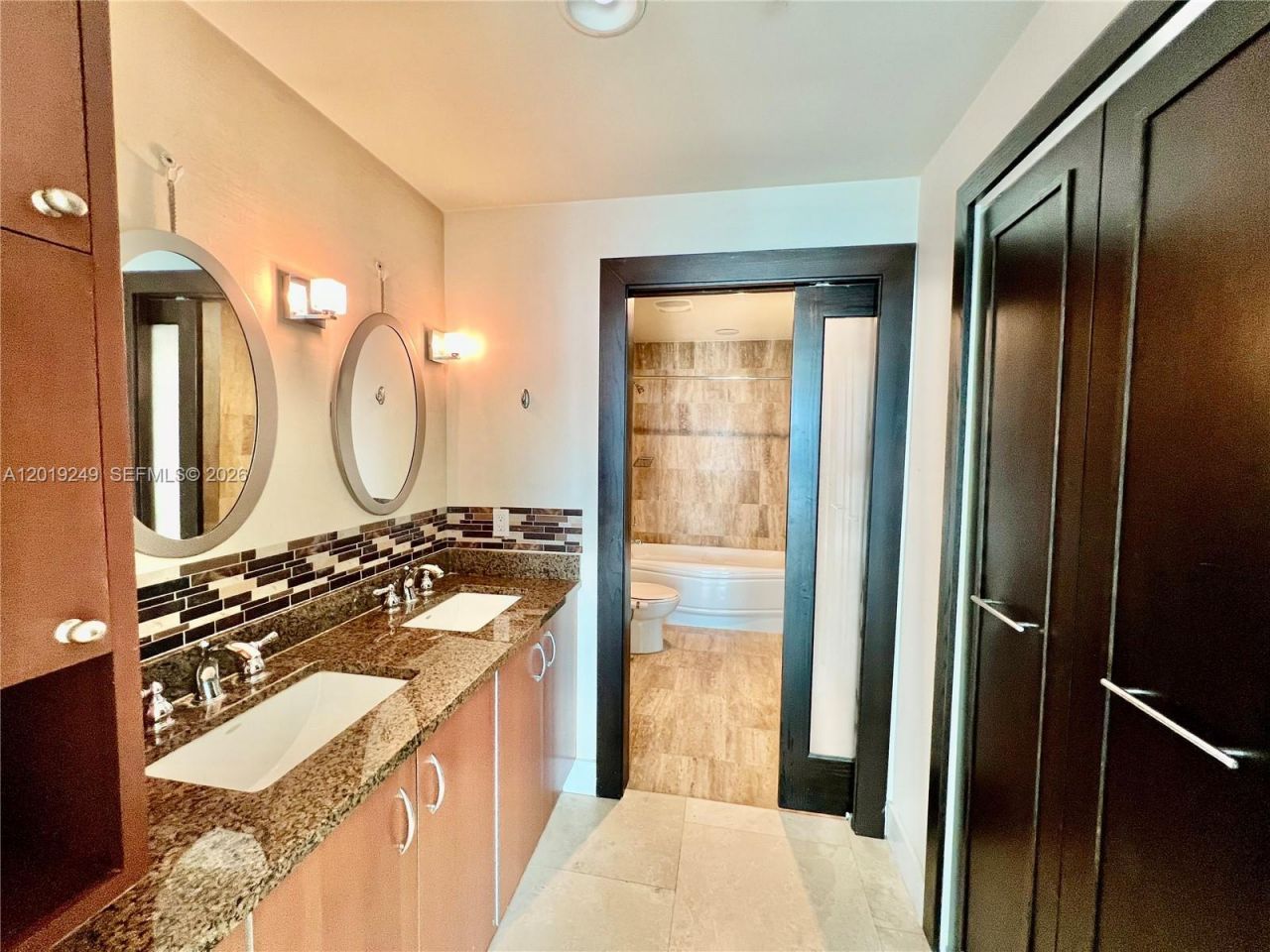 300 S Biscayne Blvd , Unit 2606, Miami, FL 33131 Photo