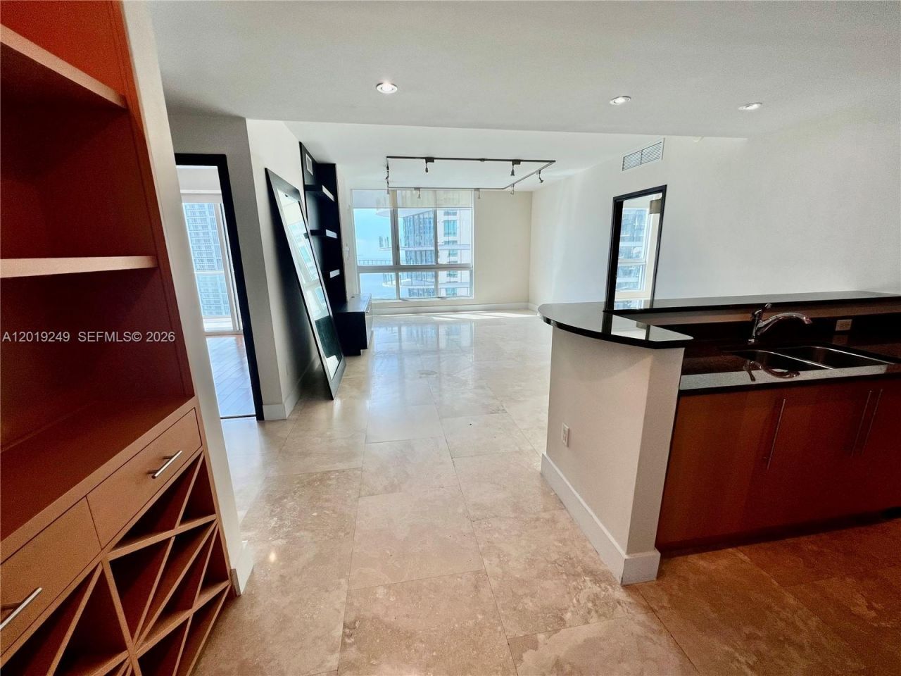 300 S Biscayne Blvd , Unit 2606, Miami, FL 33131 Photo