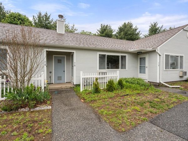 76 Mitchell Dr, Unit 76, Chicopee, MA 01022