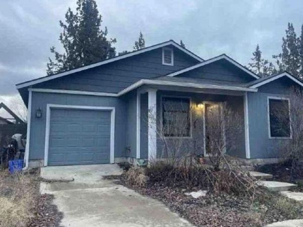 3151 NE Wells Acres Road, Bend, OR 97701
