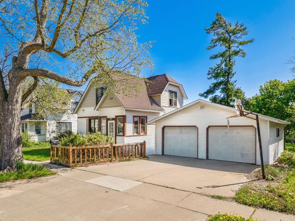 217 N Dunlap Ave, Viroqua, WI 54665