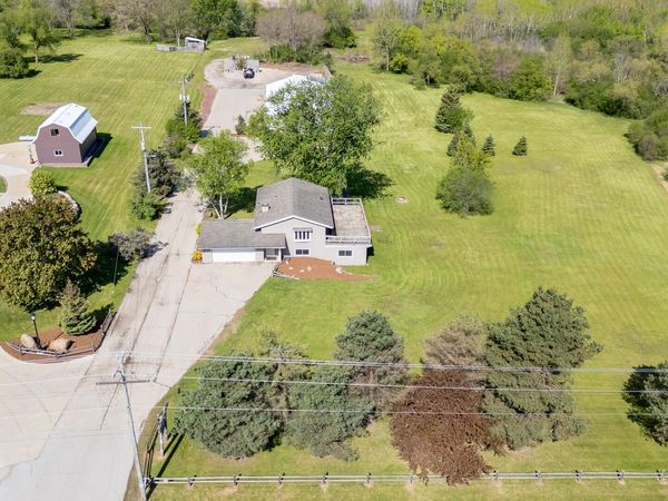 W240S4901 Highway 164 -, Waukesha, WI 53189