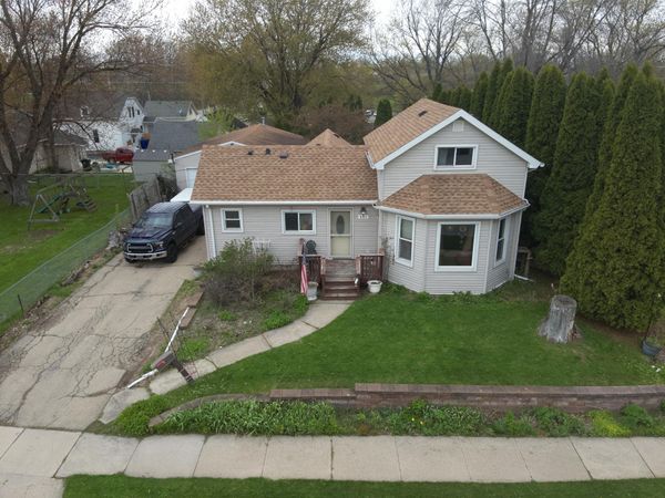 607 George St, Kaukauna, WI 54130