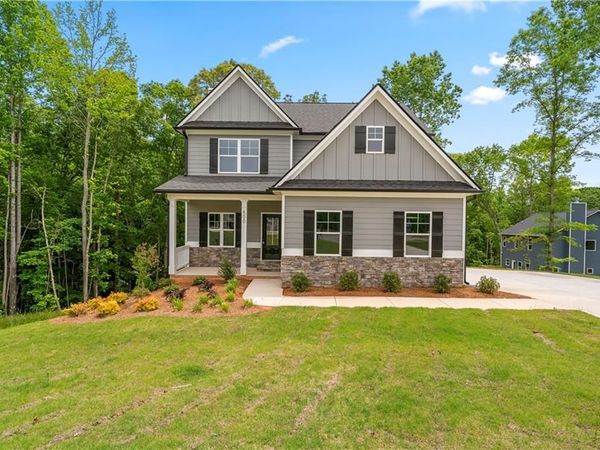 500 BENSON MEADOWS Drive, Dallas, GA 30157