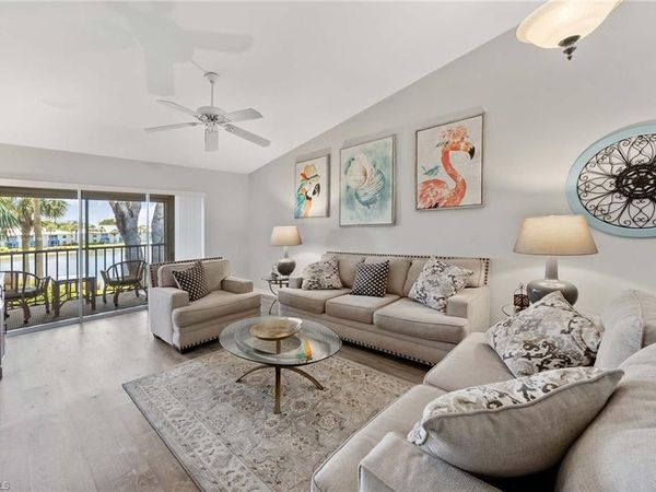 822 Gulf Pavillion DR, Unit 202, NAPLES, FL 34108
