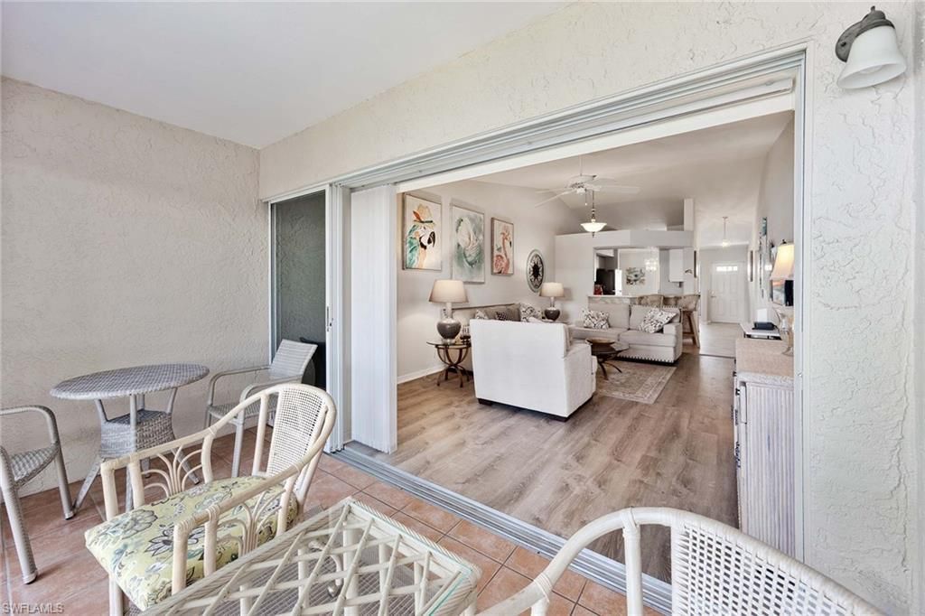 822 Gulf Pavillion Dr, Unit 202, Naples, FL 34108 Photo