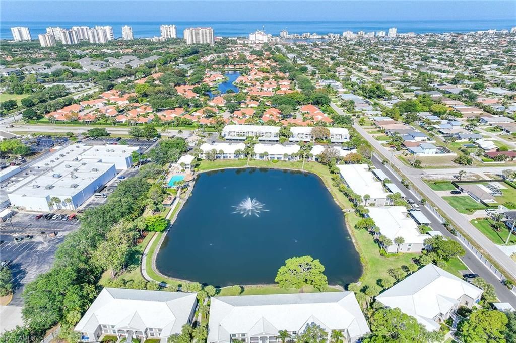 822 Gulf Pavillion Dr, Unit 202, Naples, FL 34108 Photo