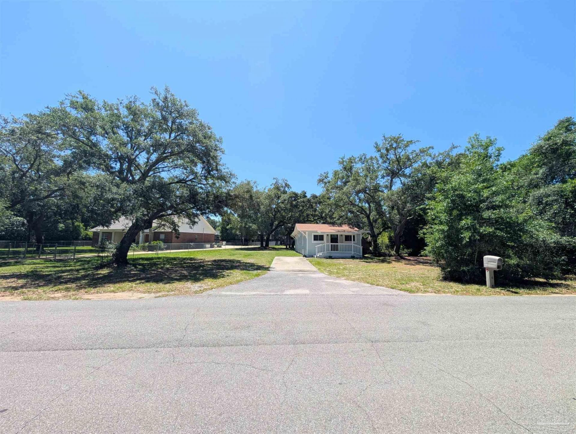4917 Hickory Shores Blvd, Gulf Breeze, FL 32563 Main Photo
