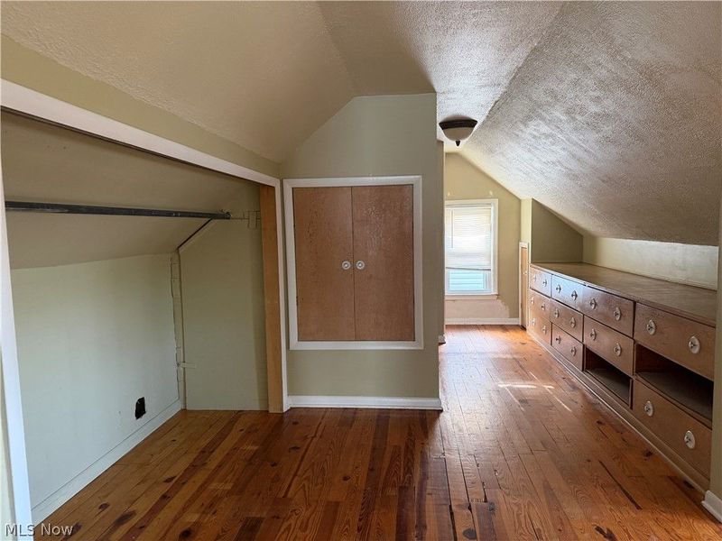 9316 Alexander Road, Garfield Heights, OH 44125 Photo 12