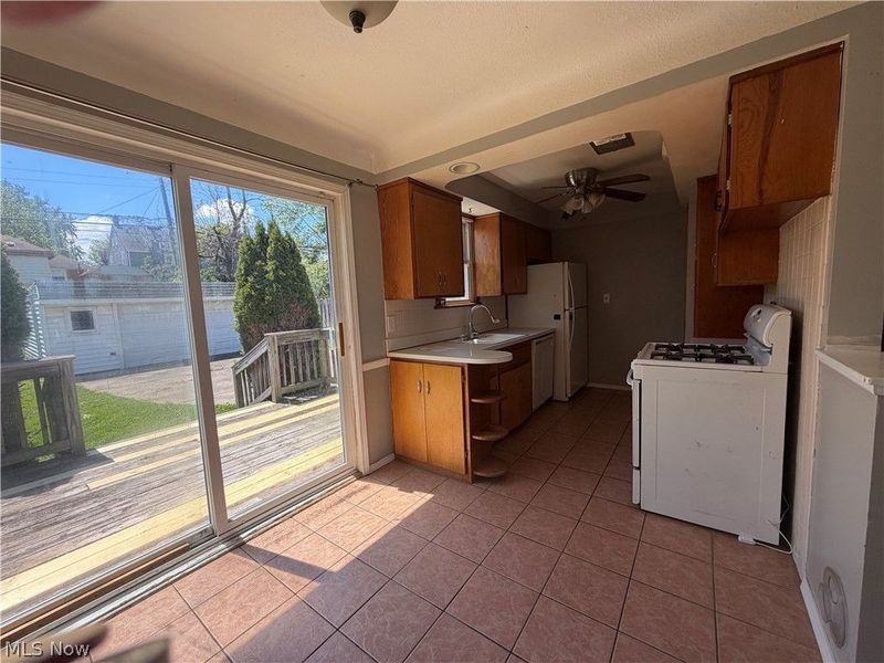 9316 Alexander Road, Garfield Heights, OH 44125 Photo 2