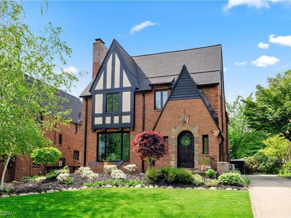 710 Mentor Road , Akron, OH 44303