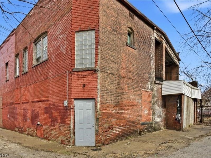 8834 Saint Clair Avenue, Cleveland, OH 44108 Photo 3