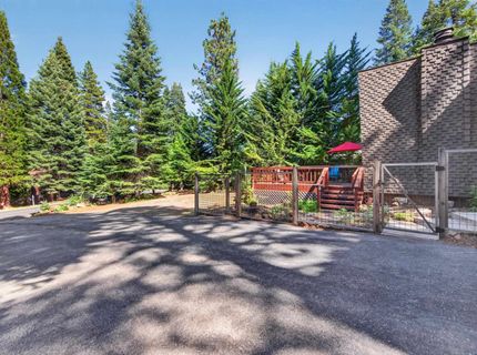 1327 Peninsula Drive, Lake Almanor, CA 96137 Photo