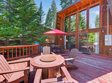 1327 Peninsula Drive, Lake Almanor, CA 96137 Photo