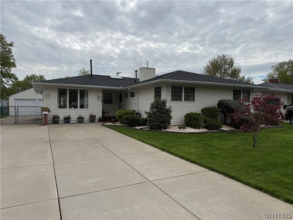 119 Greenleaf Avenue, Tonawanda, NY 14150 Main Photo
