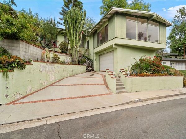 2677 Saxon, Los Angeles, CA 90065