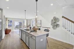 469 Caledon Court photo 4